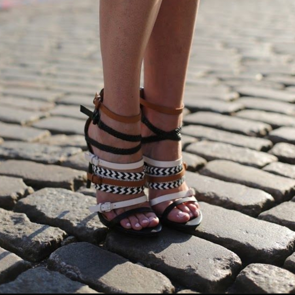 L.A.M.B. Black and White Sandals with Decorative Straps